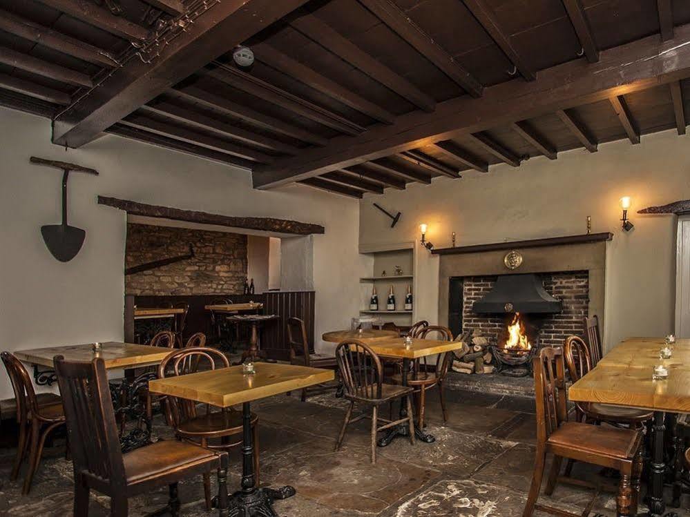 The White Lion Inn Buckden  Exterior foto