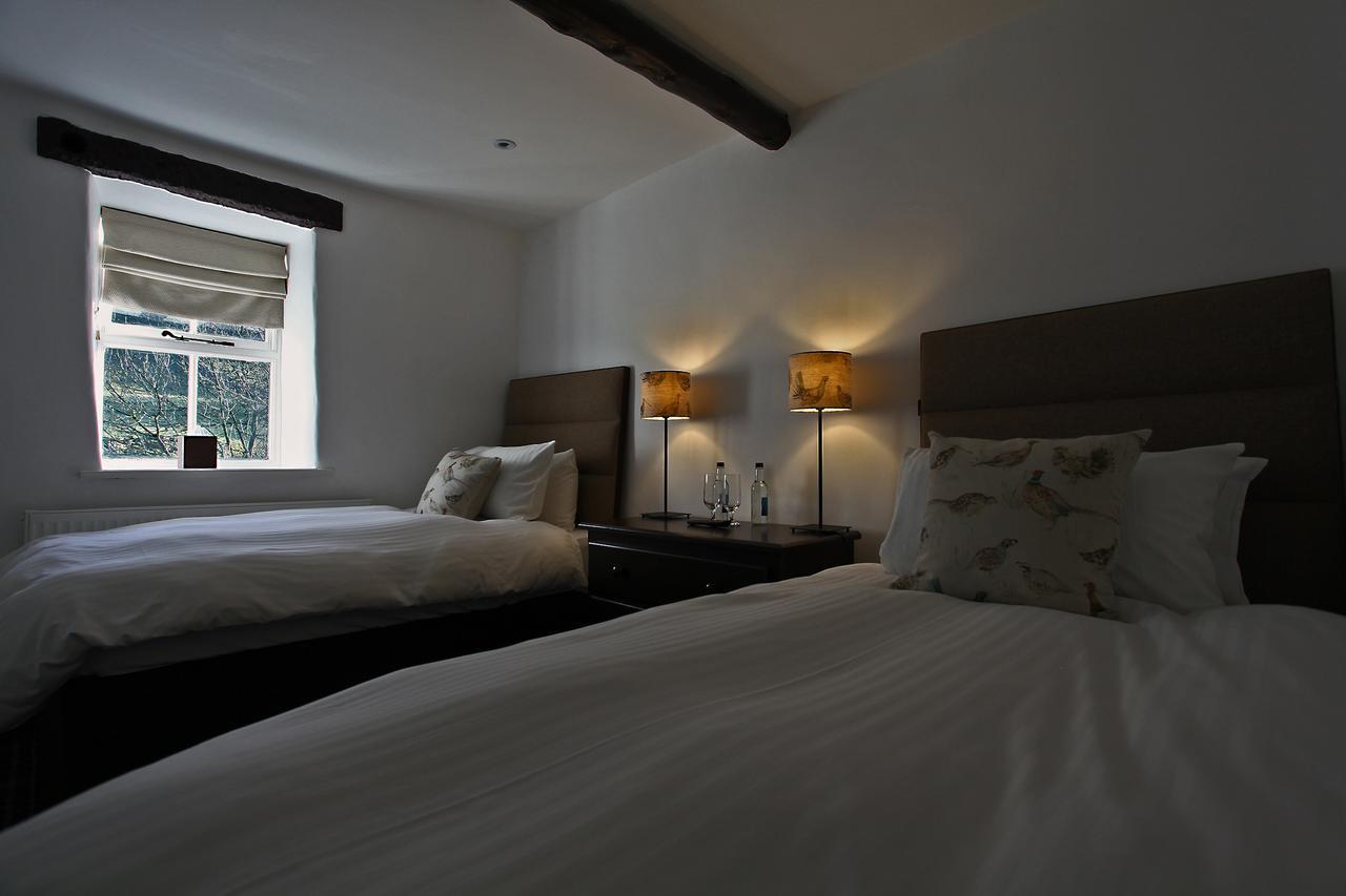 The White Lion Inn Buckden  Exterior foto